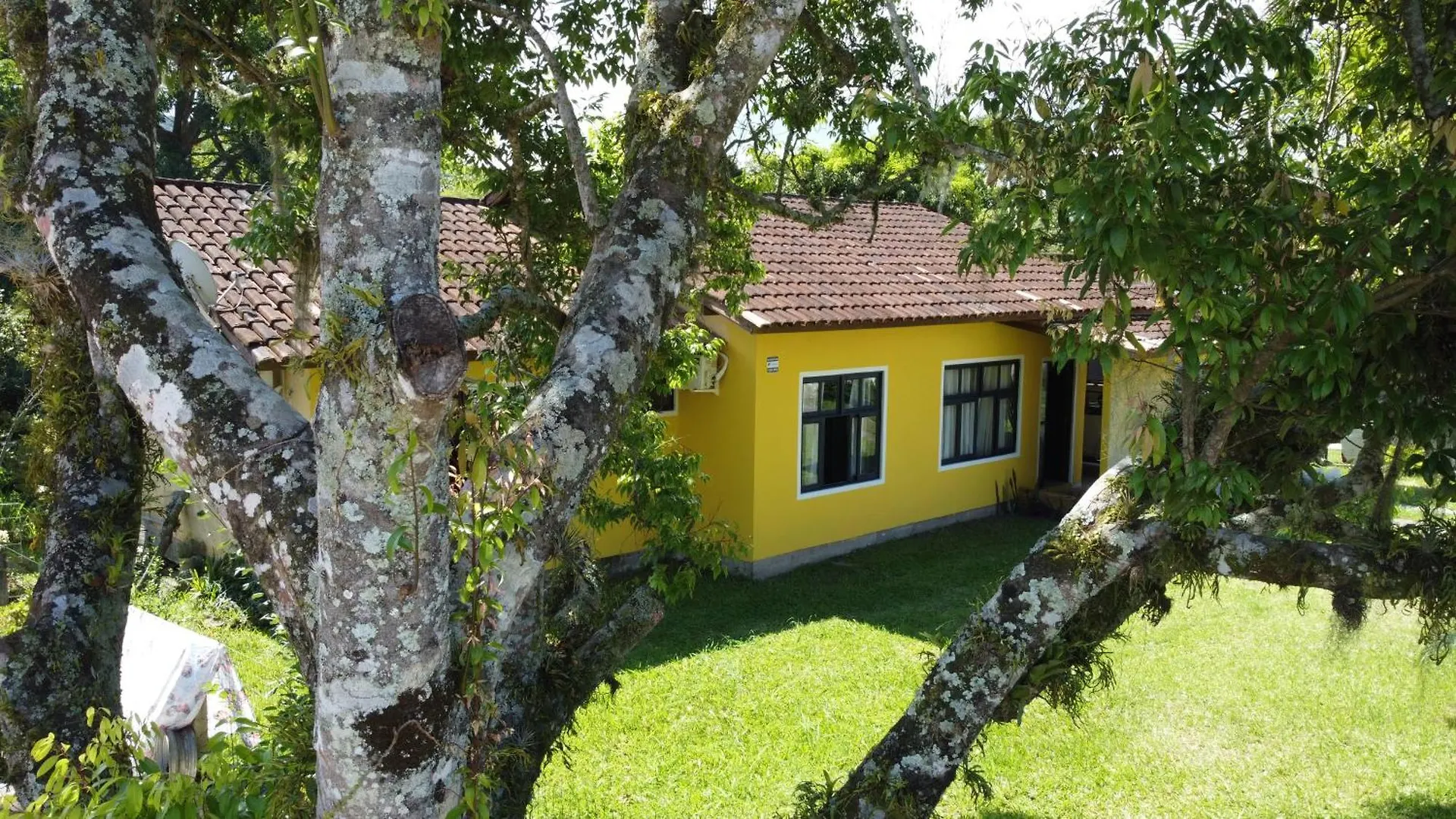 Casa Prox De Jurere Muito Espaco Para Td Familia Florianópolis