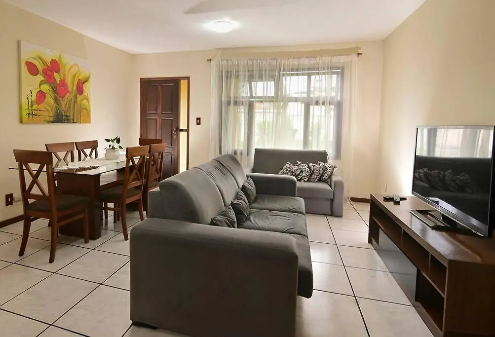 Casa Prox De Jurere Muito Espaco Para Td Familia Florianópolis 0*,